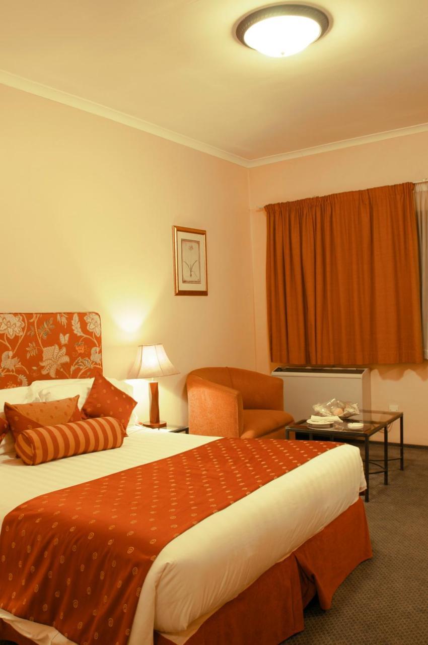 Crossroads Hotel Лилонгве Екстериор снимка