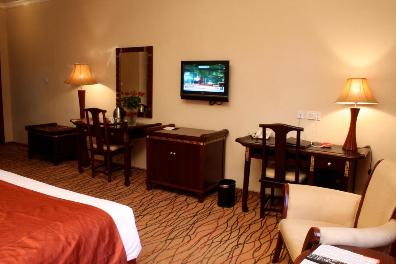 Crossroads Hotel Лилонгве Екстериор снимка